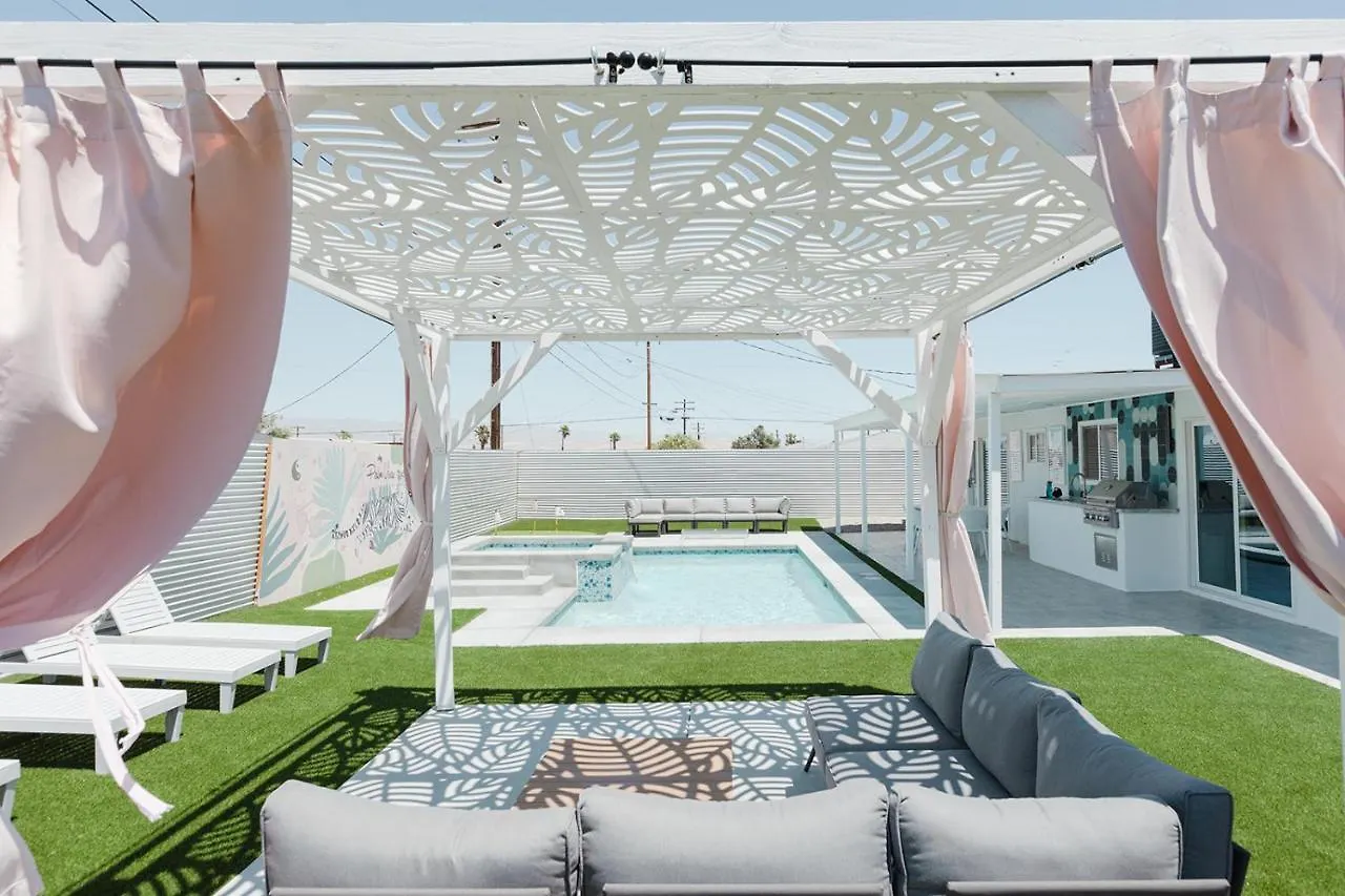 Сasa de vacaciones Palm Vista By Rather Be Properties Palm Springs